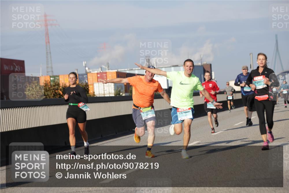 03.10.2025 - Köhlbrandbrückenlauf Jannik Wohlers http://msf.ph/oto/9078219 03.10.2025 09:52:54 Position 3 2981, 1294 meine-sportfotos.de