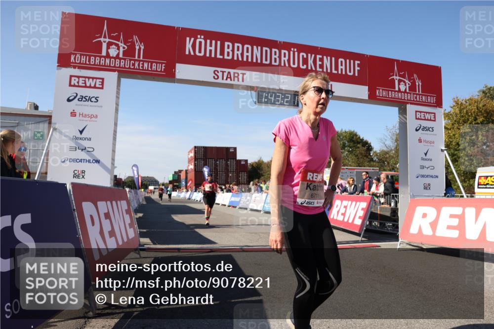 03.10.2025 - Köhlbrandbrückenlauf Lena Gebhardt http://msf.ph/oto/9078221 03.10.2025 13:43:22 Ziel 4238, 5021, 5464, 6711 meine-sportfotos.de