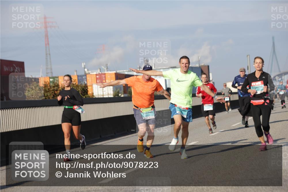 03.10.2025 - Köhlbrandbrückenlauf Jannik Wohlers http://msf.ph/oto/9078223 03.10.2025 09:52:54 Position 3 2983 meine-sportfotos.de