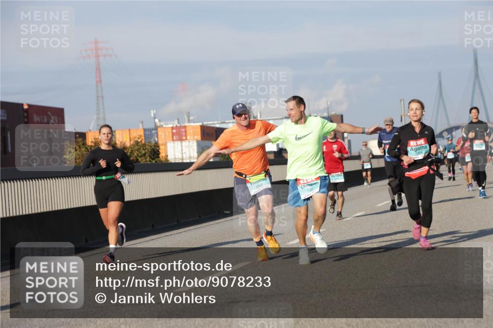 03.10.2025 - Köhlbrandbrückenlauf Jannik Wohlers http://msf.ph/oto/9078233 03.10.2025 09:52:55 Position 3 2983, 1294 meine-sportfotos.de