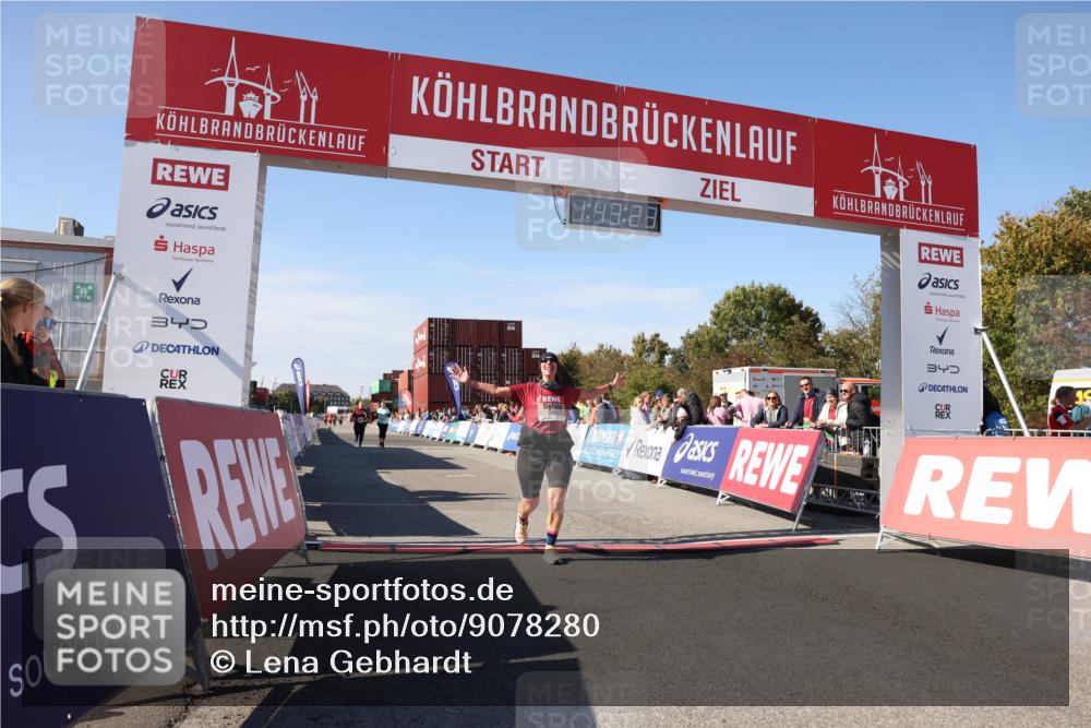 03.10.2025 - Köhlbrandbrückenlauf Lena Gebhardt http://msf.ph/oto/9078280 03.10.2025 13:43:24 Ziel 4238, 5021, 5464, 5499, 5559, 6711 meine-sportfotos.de