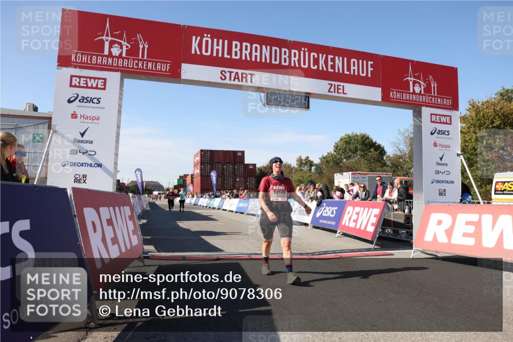 03.10.2025 - Köhlbrandbrückenlauf Lena Gebhardt http://msf.ph/oto/9078306 03.10.2025 13:43:25 Ziel 4238, 5021, 5464, 5499, 5559, 6711 meine-sportfotos.de