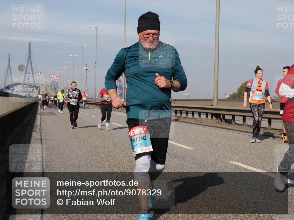 03.10.2025 - Köhlbrandbrückenlauf Fabian Wolf http://msf.ph/oto/9078329 03.10.2025 10:16:25 Position 3 3433 meine-sportfotos.de