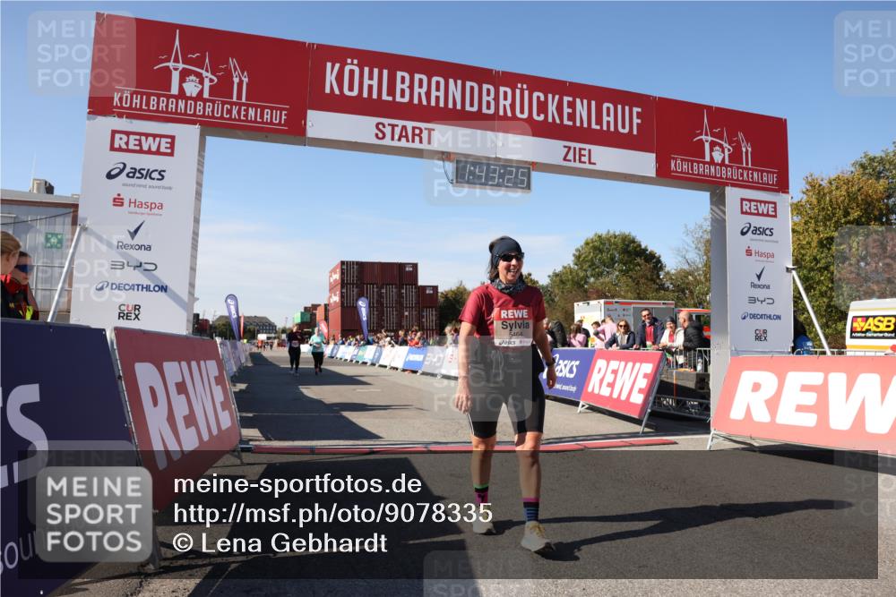 03.10.2025 - Köhlbrandbrückenlauf Lena Gebhardt http://msf.ph/oto/9078335 03.10.2025 13:43:26 Ziel 4238, 5021, 5464, 5499, 5559, 6711 meine-sportfotos.de