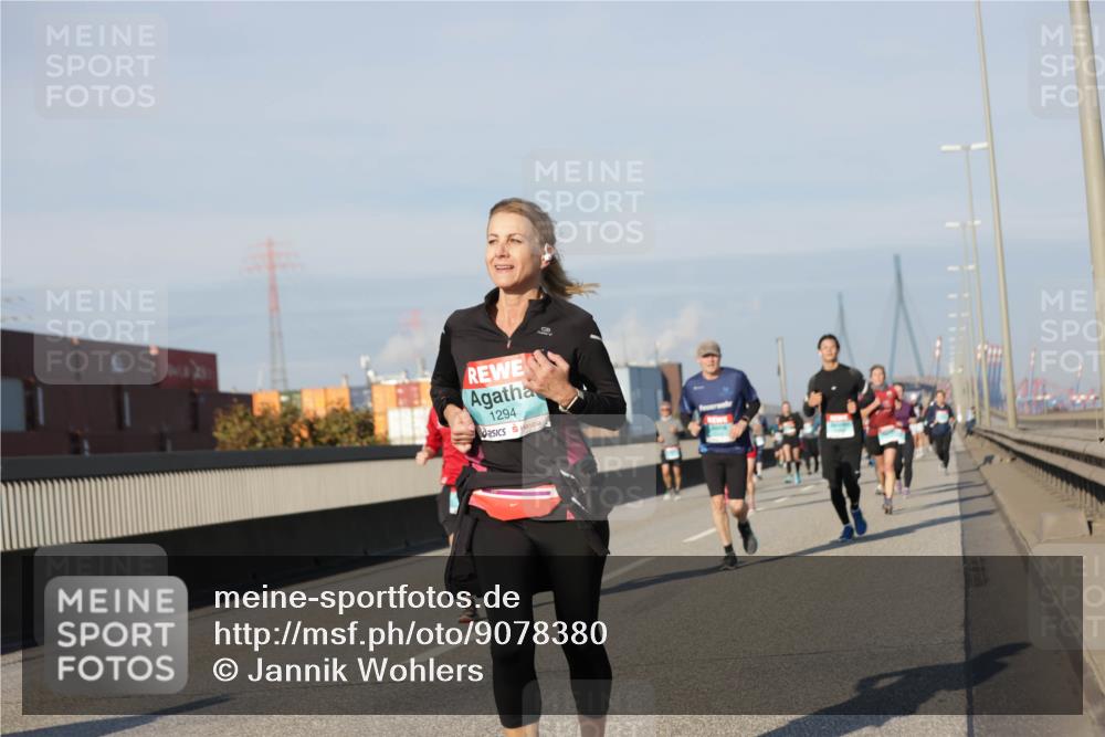03.10.2025 - Köhlbrandbrückenlauf Jannik Wohlers http://msf.ph/oto/9078380 03.10.2025 09:52:57 Position 3 1294 meine-sportfotos.de