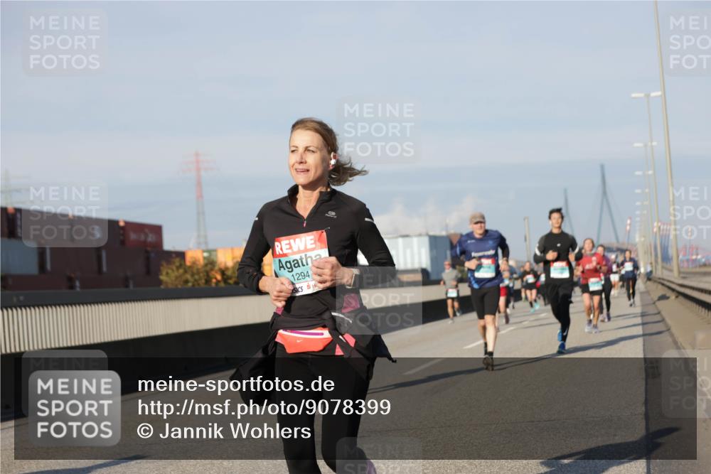 03.10.2025 - Köhlbrandbrückenlauf Jannik Wohlers http://msf.ph/oto/9078399 03.10.2025 09:52:58 Position 3 1294 meine-sportfotos.de