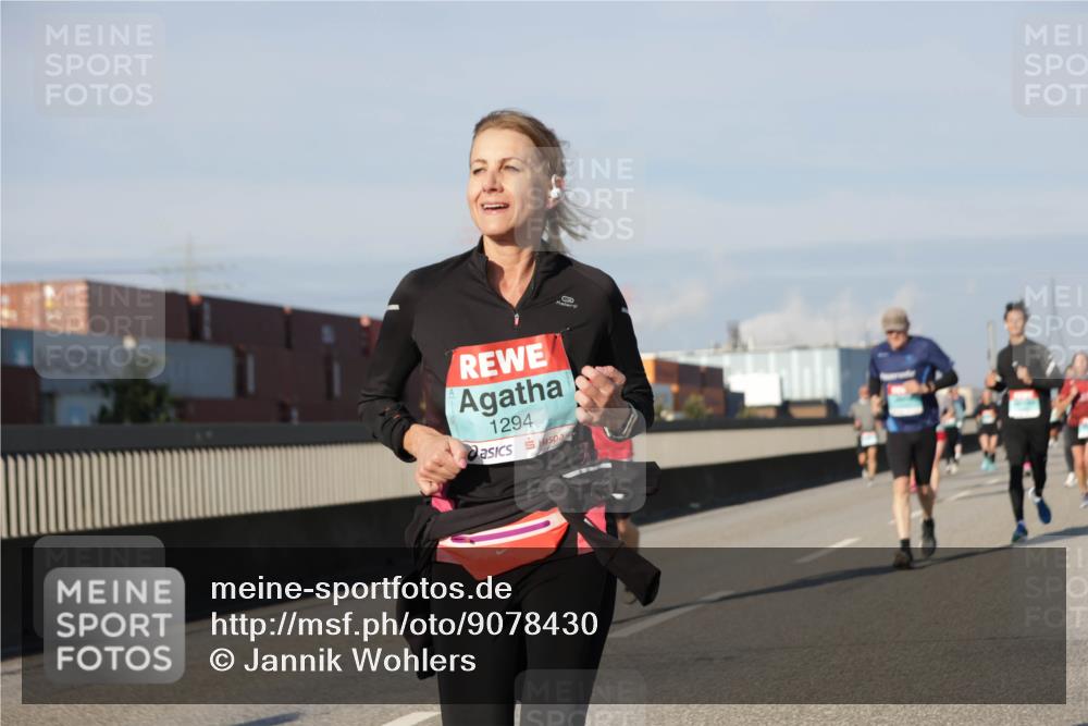 03.10.2025 - Köhlbrandbrückenlauf Jannik Wohlers http://msf.ph/oto/9078430 03.10.2025 09:52:58 Position 3 1294 meine-sportfotos.de