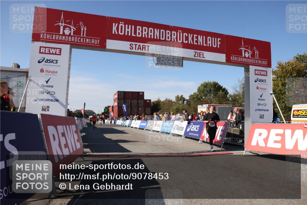 03.10.2025 - Köhlbrandbrückenlauf Lena Gebhardt http://msf.ph/oto/9078453 03.10.2025 13:43:51 Ziel 5351 meine-sportfotos.de