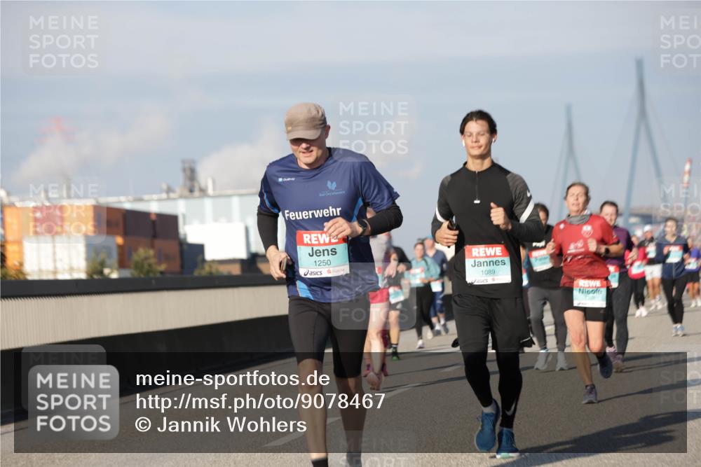 03.10.2025 - Köhlbrandbrückenlauf Jannik Wohlers http://msf.ph/oto/9078467 03.10.2025 09:52:59 Position 3 1250, 1089 meine-sportfotos.de