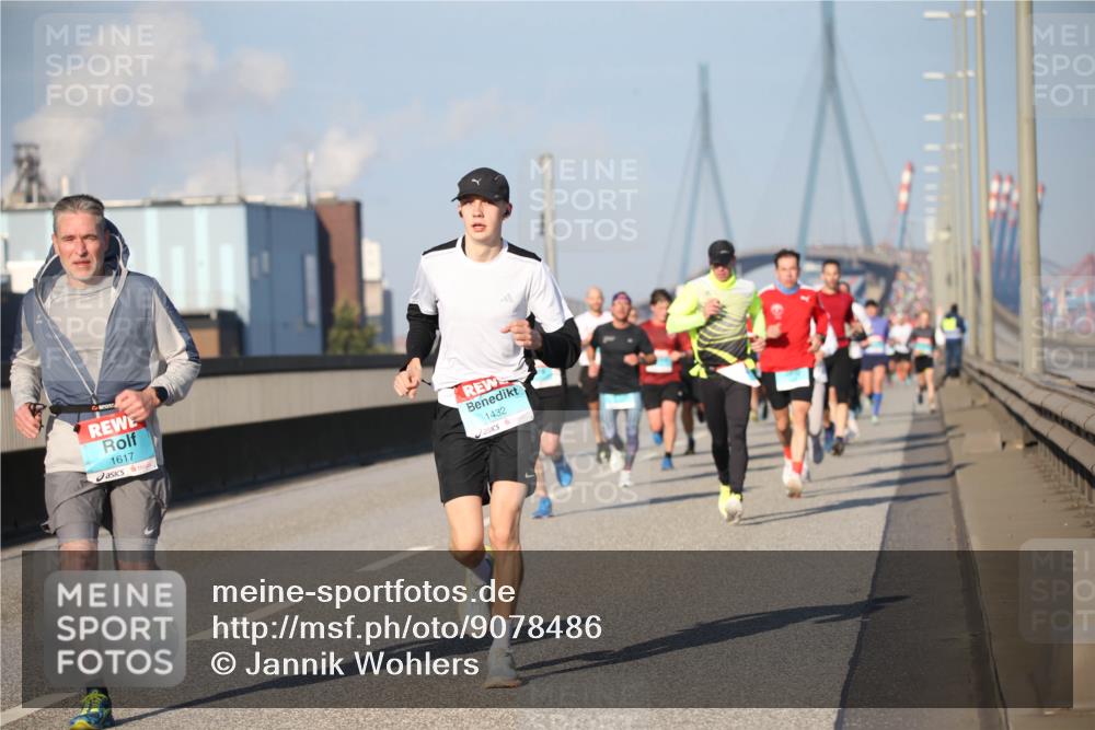 03.10.2025 - Köhlbrandbrückenlauf Jannik Wohlers http://msf.ph/oto/9078486 03.10.2025 09:45:46 Position 3 1617, 1432 meine-sportfotos.de