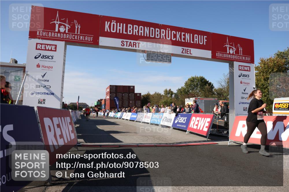 03.10.2025 - Köhlbrandbrückenlauf Lena Gebhardt http://msf.ph/oto/9078503 03.10.2025 13:43:52 Ziel 5351 meine-sportfotos.de
