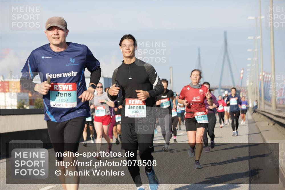 03.10.2025 - Köhlbrandbrückenlauf Jannik Wohlers http://msf.ph/oto/9078508 03.10.2025 09:53:00 Position 3 1250, 1089, 1368 meine-sportfotos.de