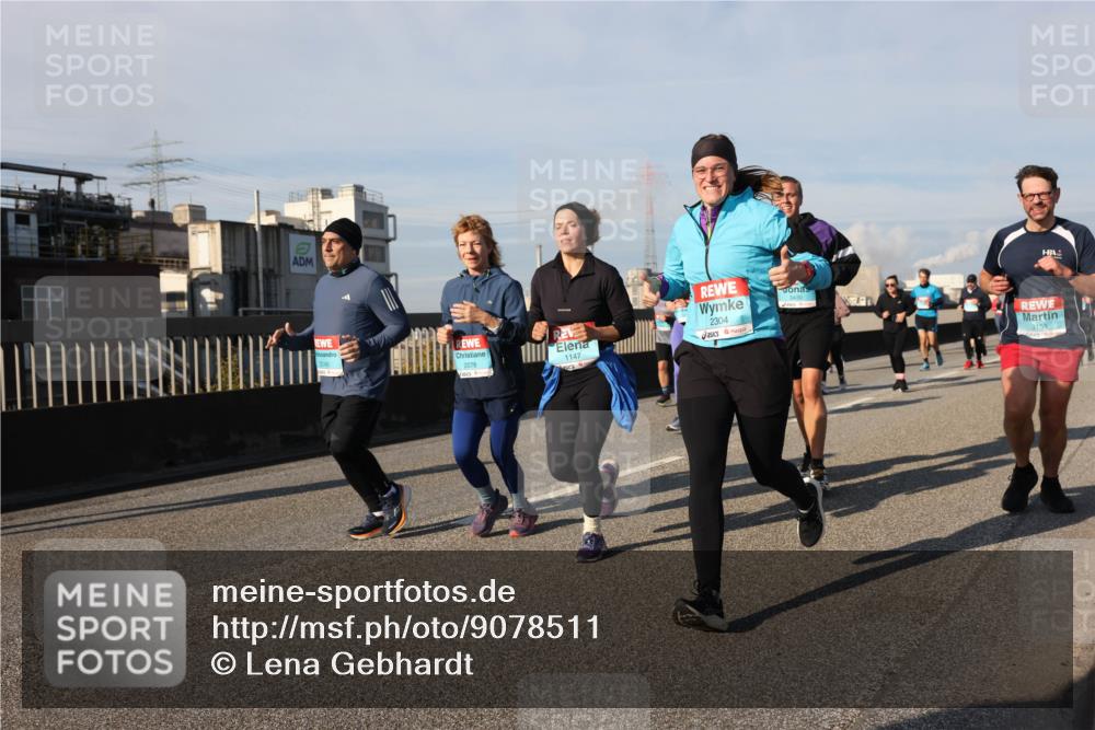 03.10.2025 - Köhlbrandbrückenlauf Lena Gebhardt http://msf.ph/oto/9078511 03.10.2025 10:03:04 Position 2 2140, 2078, 1147, 2304, 3151 meine-sportfotos.de