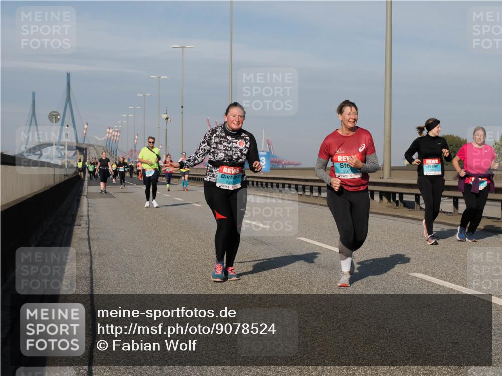 03.10.2025 - Köhlbrandbrückenlauf Fabian Wolf http://msf.ph/oto/9078524 03.10.2025 10:16:31 Position 3 2555, 3377, 2662 meine-sportfotos.de