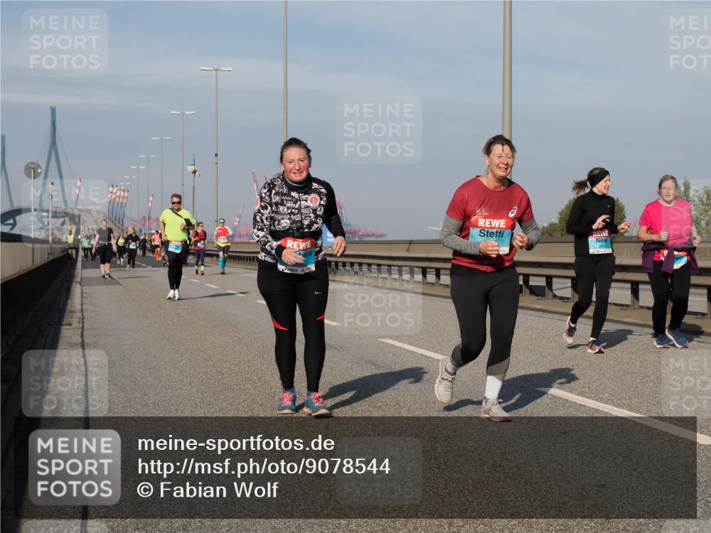 03.10.2025 - Köhlbrandbrückenlauf Fabian Wolf http://msf.ph/oto/9078544 03.10.2025 10:16:32 Position 3  meine-sportfotos.de