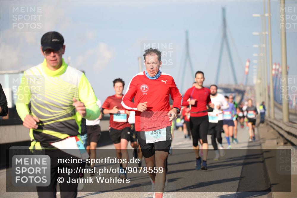 03.10.2025 - Köhlbrandbrückenlauf Jannik Wohlers http://msf.ph/oto/9078559 03.10.2025 09:45:51 Position 3 3525 meine-sportfotos.de