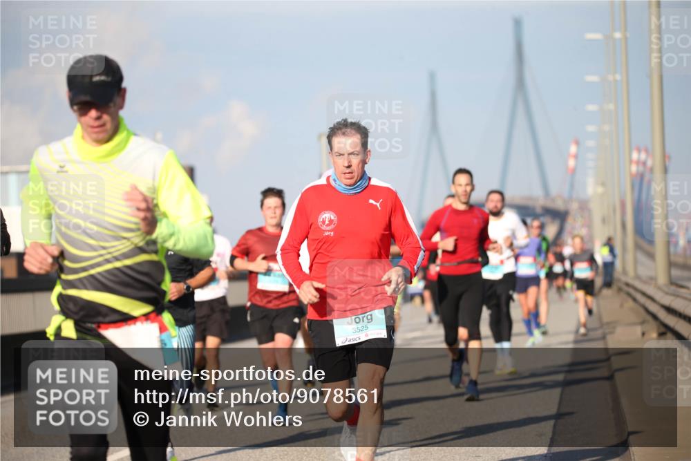 03.10.2025 - Köhlbrandbrückenlauf Jannik Wohlers http://msf.ph/oto/9078561 03.10.2025 09:45:51 Position 3 3525 meine-sportfotos.de