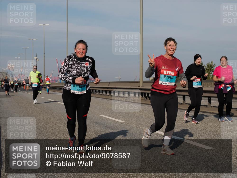 03.10.2025 - Köhlbrandbrückenlauf Fabian Wolf http://msf.ph/oto/9078587 03.10.2025 10:16:33 Position 3 2555, 3377, 2662 meine-sportfotos.de