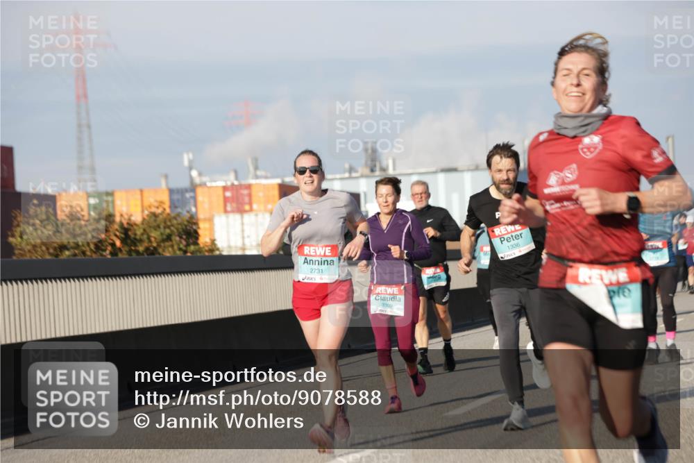 03.10.2025 - Köhlbrandbrückenlauf Jannik Wohlers http://msf.ph/oto/9078588 03.10.2025 09:53:03 Position 3 2731, 3309, 1336 meine-sportfotos.de