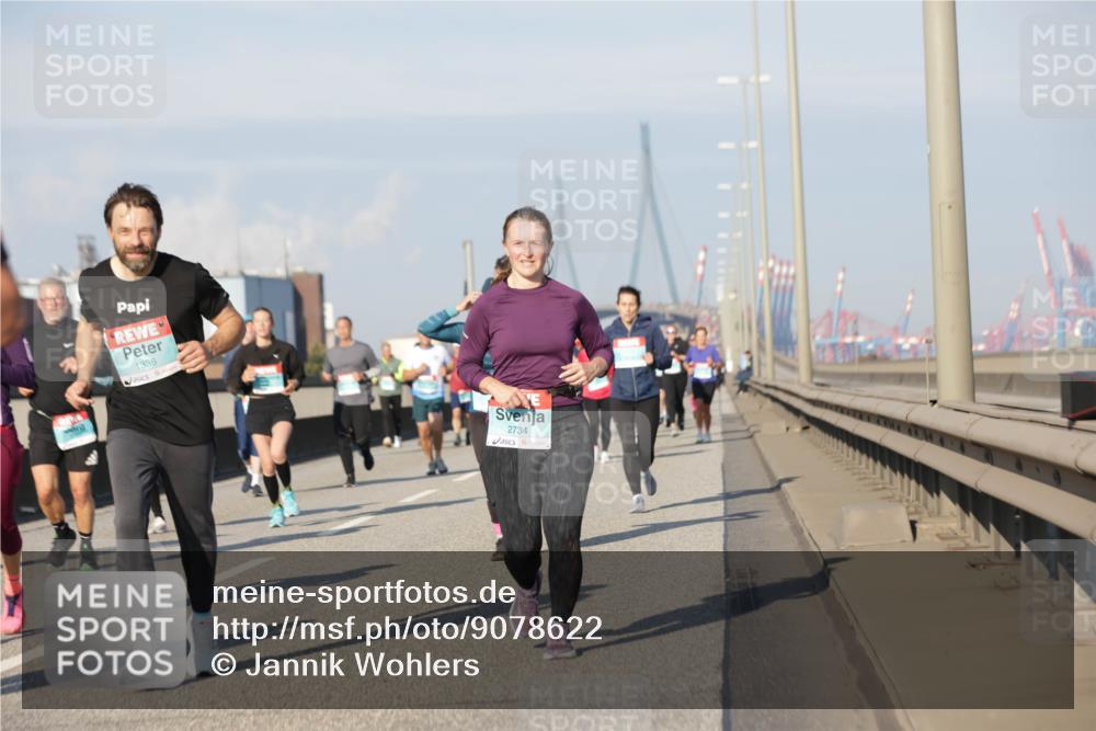 03.10.2025 - Köhlbrandbrückenlauf Jannik Wohlers http://msf.ph/oto/9078622 03.10.2025 09:53:04 Position 3 1336, 2734 meine-sportfotos.de