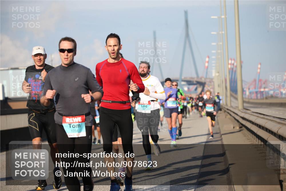 03.10.2025 - Köhlbrandbrückenlauf Jannik Wohlers http://msf.ph/oto/9078623 03.10.2025 09:45:55 Position 3 1054, 3340 meine-sportfotos.de