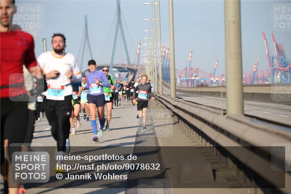03.10.2025 - Köhlbrandbrückenlauf Jannik Wohlers http://msf.ph/oto/9078632 03.10.2025 09:45:56 Position 3  meine-sportfotos.de