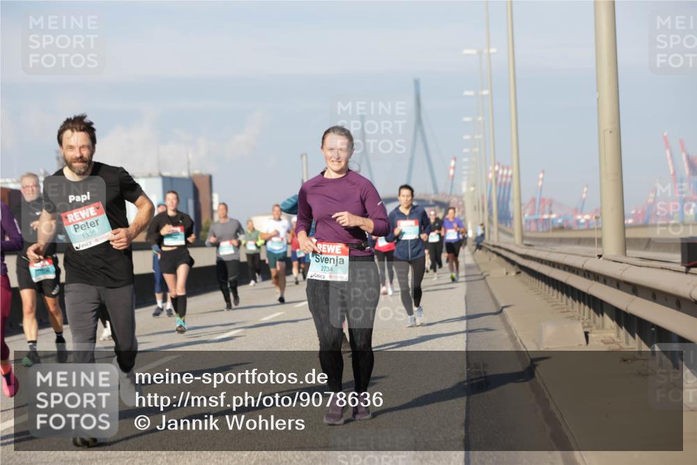 03.10.2025 - Köhlbrandbrückenlauf Jannik Wohlers http://msf.ph/oto/9078636 03.10.2025 09:53:04 Position 3 1336, 2734 meine-sportfotos.de