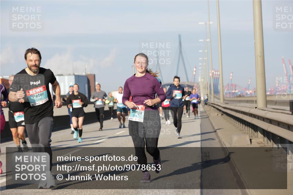 03.10.2025 - Köhlbrandbrückenlauf Jannik Wohlers http://msf.ph/oto/9078653 03.10.2025 09:53:04 Position 3 1336, 2734 meine-sportfotos.de