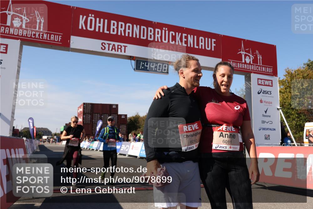 03.10.2025 - Köhlbrandbrückenlauf Lena Gebhardt http://msf.ph/oto/9078699 03.10.2025 13:44:08 Ziel 4295, 4906, 5415, 5416, 5445, 6010, 6011, 6550 meine-sportfotos.de