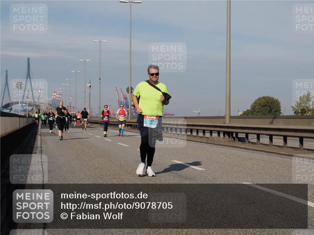 03.10.2025 - Köhlbrandbrückenlauf Fabian Wolf http://msf.ph/oto/9078705 03.10.2025 10:16:38 Position 3  meine-sportfotos.de