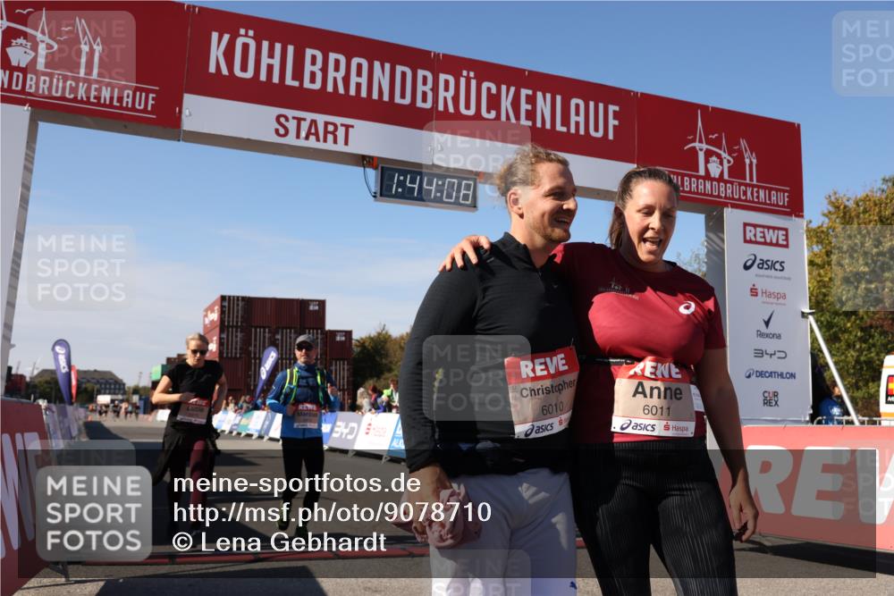 03.10.2025 - Köhlbrandbrückenlauf Lena Gebhardt http://msf.ph/oto/9078710 03.10.2025 13:44:08 Ziel 4295, 4906, 5415, 5416, 5445, 6010, 6011, 6550 meine-sportfotos.de