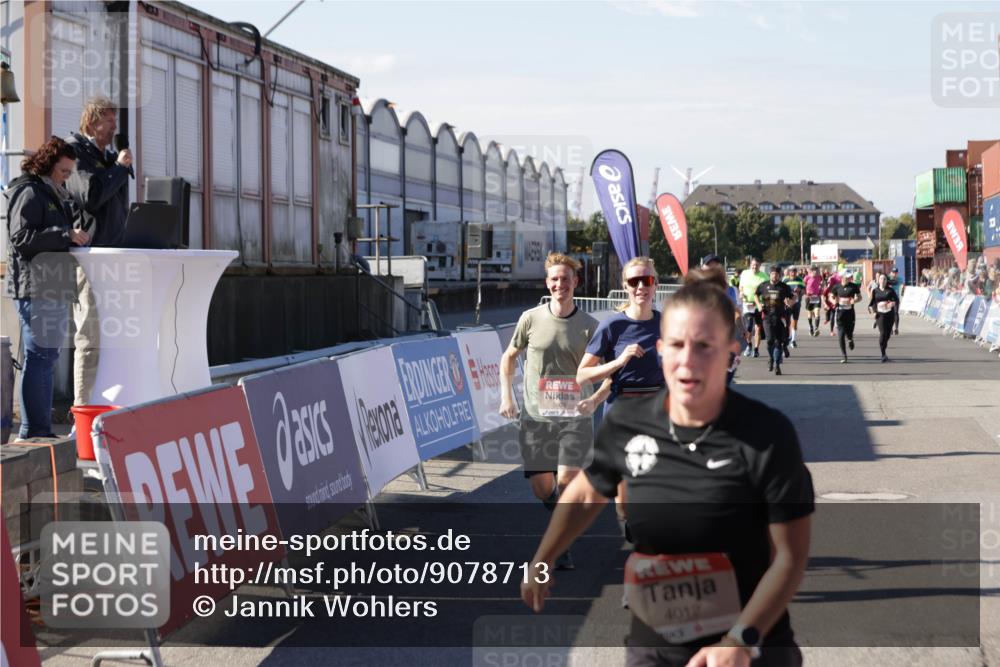 03.10.2025 - Köhlbrandbrückenlauf Jannik Wohlers http://msf.ph/oto/9078713 03.10.2025 13:17:35 Ziel 4012, 4686, 4746, 4818, 5007, 5008, 5906, 5909, 6069, 6388, 6710 meine-sportfotos.de
