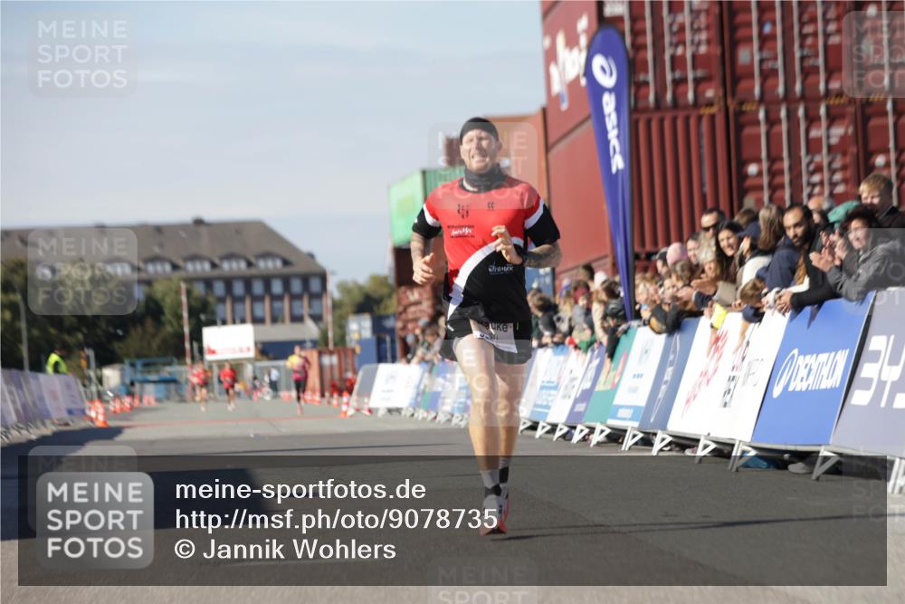 03.10.2025 - Köhlbrandbrückenlauf Jannik Wohlers http://msf.ph/oto/9078735 03.10.2025 12:49:16 Ziel 6514 meine-sportfotos.de