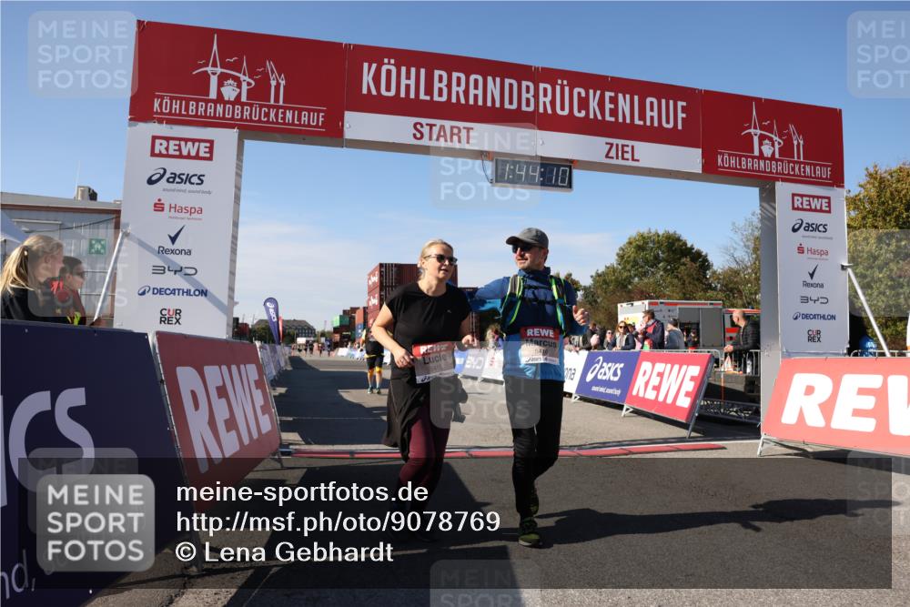 03.10.2025 - Köhlbrandbrückenlauf Lena Gebhardt http://msf.ph/oto/9078769 03.10.2025 13:44:10 Ziel 4906, 5415, 5416, 5445, 6010, 6011, 6550 meine-sportfotos.de