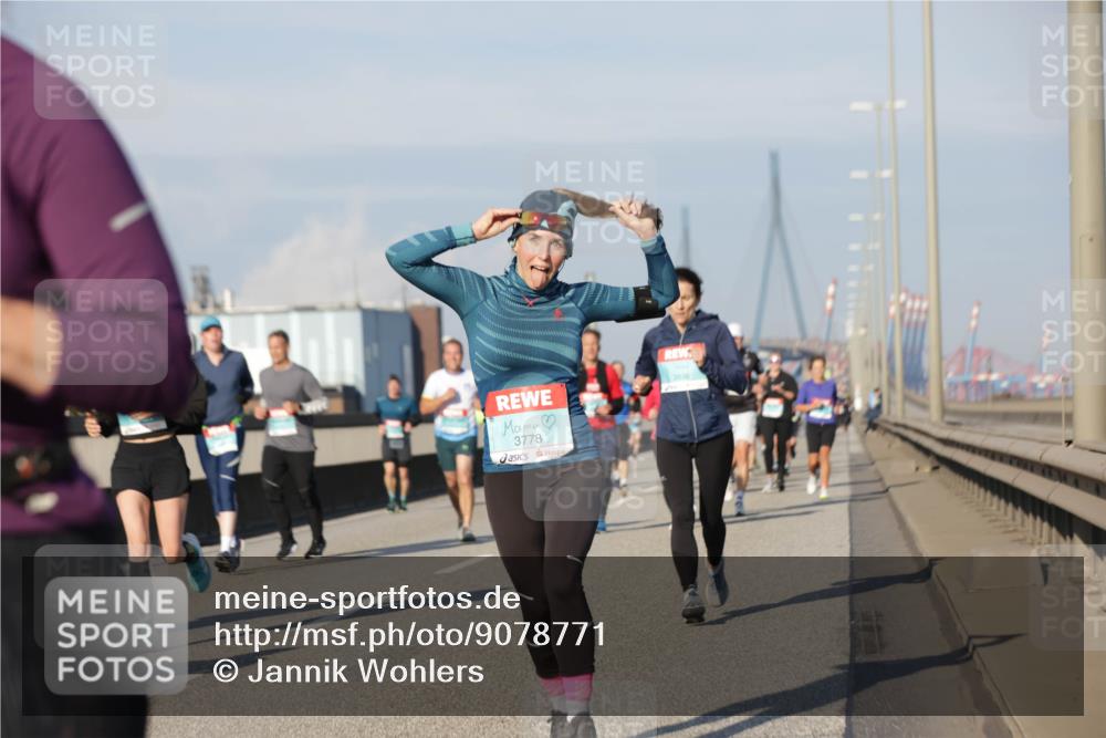 03.10.2025 - Köhlbrandbrückenlauf Jannik Wohlers http://msf.ph/oto/9078771 03.10.2025 09:53:07 Position 3 3778 meine-sportfotos.de