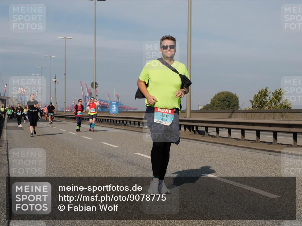 03.10.2025 - Köhlbrandbrückenlauf Fabian Wolf http://msf.ph/oto/9078775 03.10.2025 10:16:39 Position 3 3, 2223 meine-sportfotos.de
