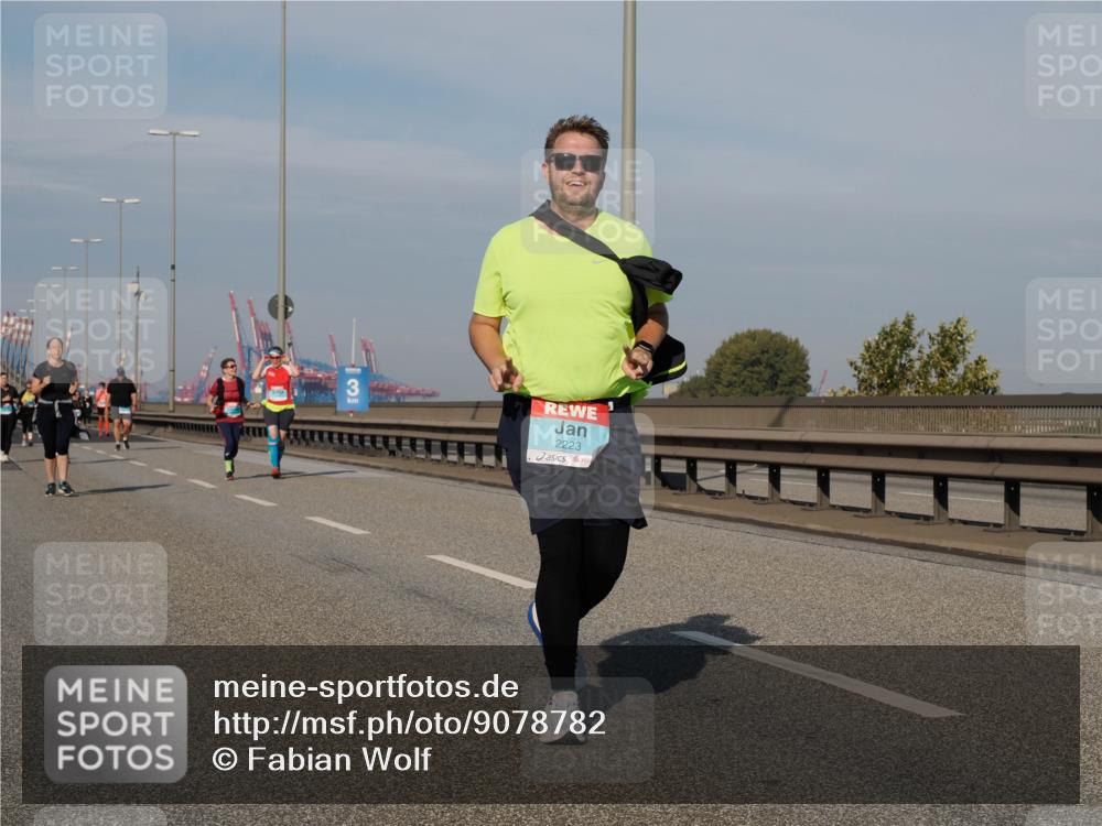 03.10.2025 - Köhlbrandbrückenlauf Fabian Wolf http://msf.ph/oto/9078782 03.10.2025 10:16:40 Position 3 2223 meine-sportfotos.de