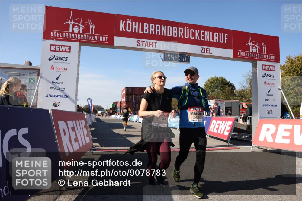 03.10.2025 - Köhlbrandbrückenlauf Lena Gebhardt http://msf.ph/oto/9078783 03.10.2025 13:44:11 Ziel 4906, 5415, 5416, 5445, 6010, 6011, 6550 meine-sportfotos.de