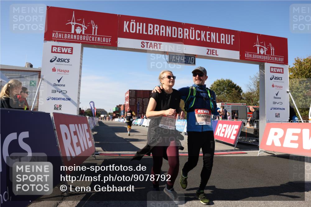 03.10.2025 - Köhlbrandbrückenlauf Lena Gebhardt http://msf.ph/oto/9078792 03.10.2025 13:44:11 Ziel 4906, 5415, 5416, 5445, 6010, 6011, 6550 meine-sportfotos.de