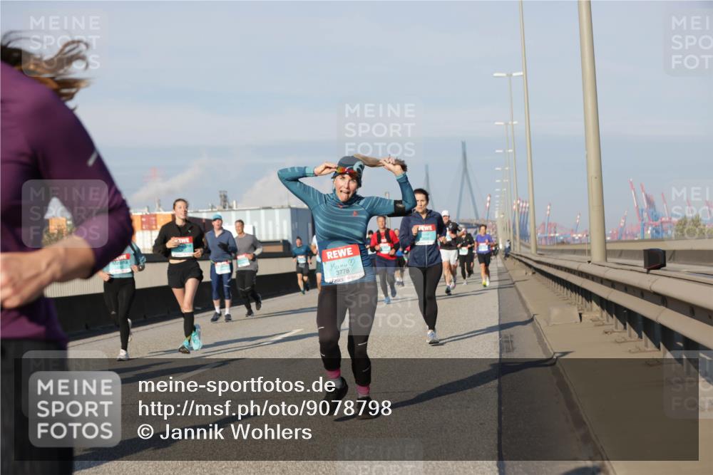 03.10.2025 - Köhlbrandbrückenlauf Jannik Wohlers http://msf.ph/oto/9078798 03.10.2025 09:53:07 Position 3 3778 meine-sportfotos.de
