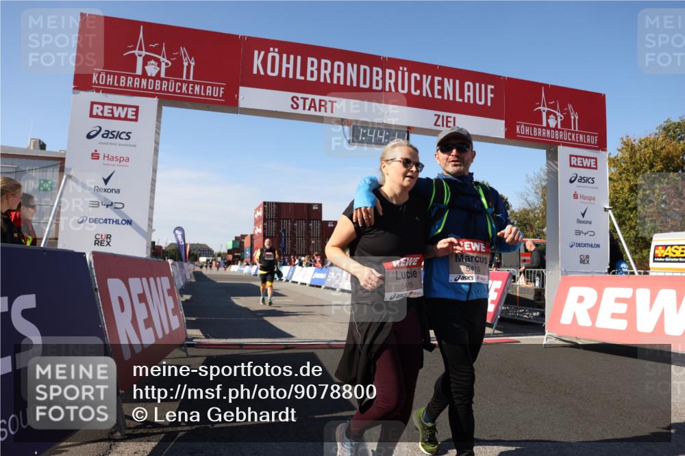 03.10.2025 - Köhlbrandbrückenlauf Lena Gebhardt http://msf.ph/oto/9078800 03.10.2025 13:44:11 Ziel 4906, 5415, 5416, 5445, 6010, 6011, 6550 meine-sportfotos.de