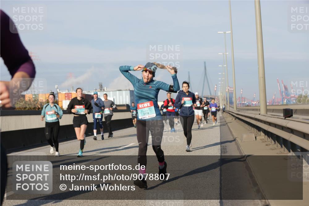 03.10.2025 - Köhlbrandbrückenlauf Jannik Wohlers http://msf.ph/oto/9078807 03.10.2025 09:53:07 Position 3 3778 meine-sportfotos.de