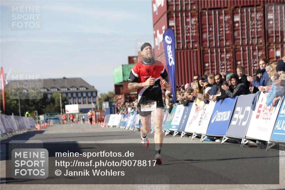 03.10.2025 - Köhlbrandbrückenlauf Jannik Wohlers http://msf.ph/oto/9078817 03.10.2025 12:49:16 Ziel 6514 meine-sportfotos.de