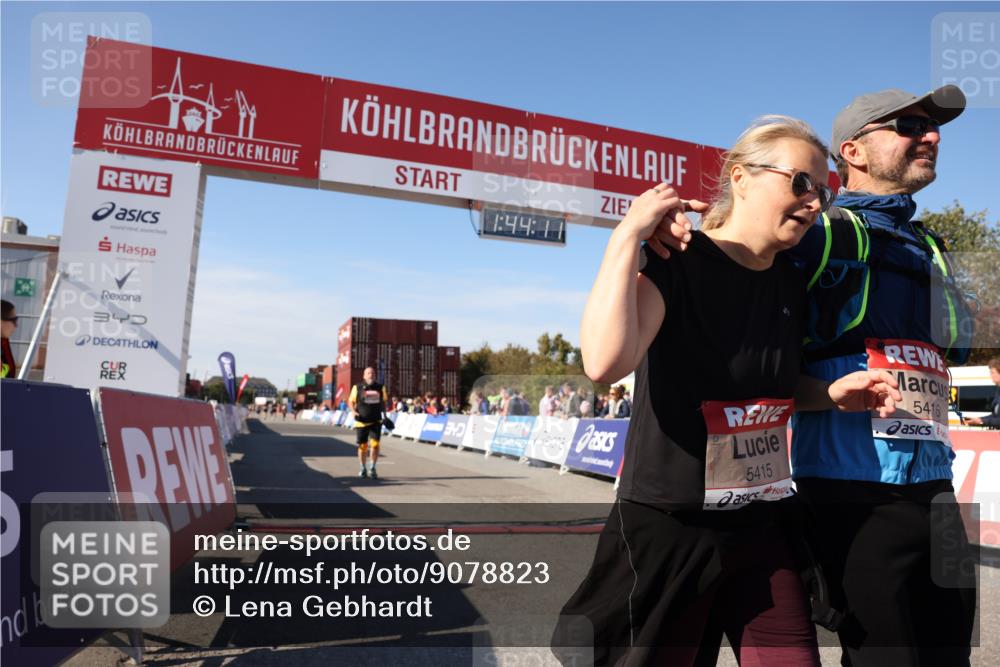 03.10.2025 - Köhlbrandbrückenlauf Lena Gebhardt http://msf.ph/oto/9078823 03.10.2025 13:44:12 Ziel 4906, 5415, 5416, 5445, 6010, 6011 meine-sportfotos.de