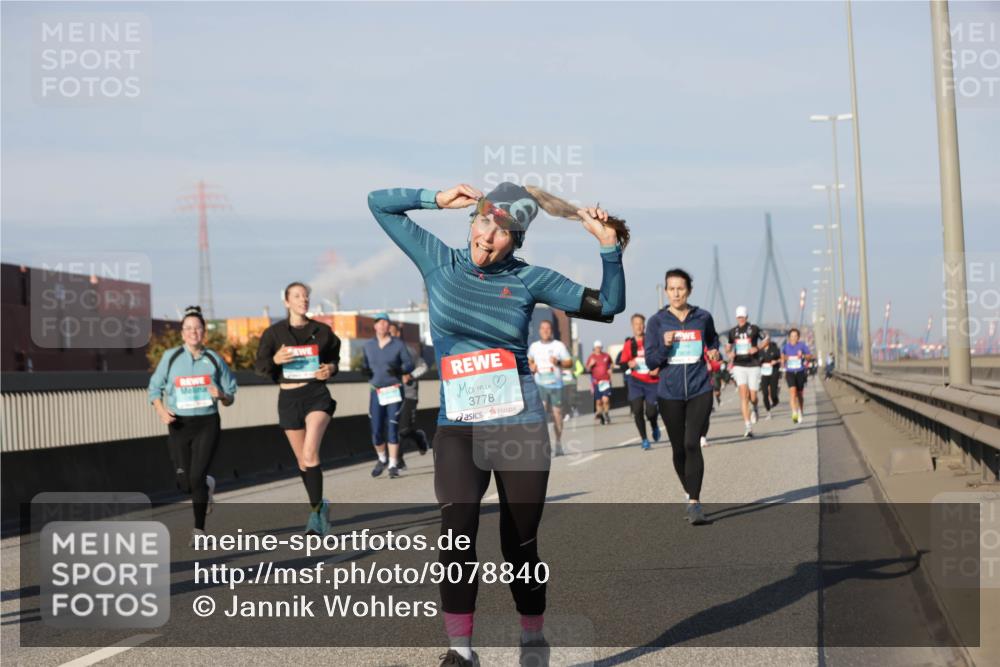 03.10.2025 - Köhlbrandbrückenlauf Jannik Wohlers http://msf.ph/oto/9078840 03.10.2025 09:53:08 Position 3 3778 meine-sportfotos.de