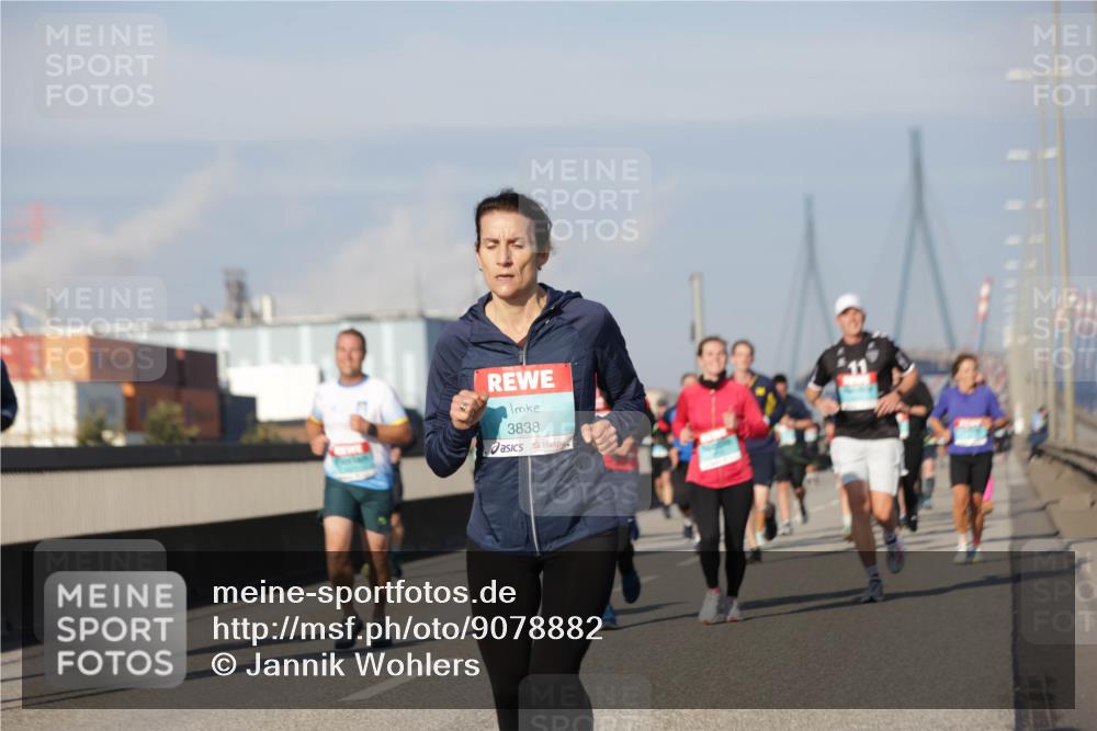 03.10.2025 - Köhlbrandbrückenlauf Jannik Wohlers http://msf.ph/oto/9078882 03.10.2025 09:53:09 Position 3 3838 meine-sportfotos.de