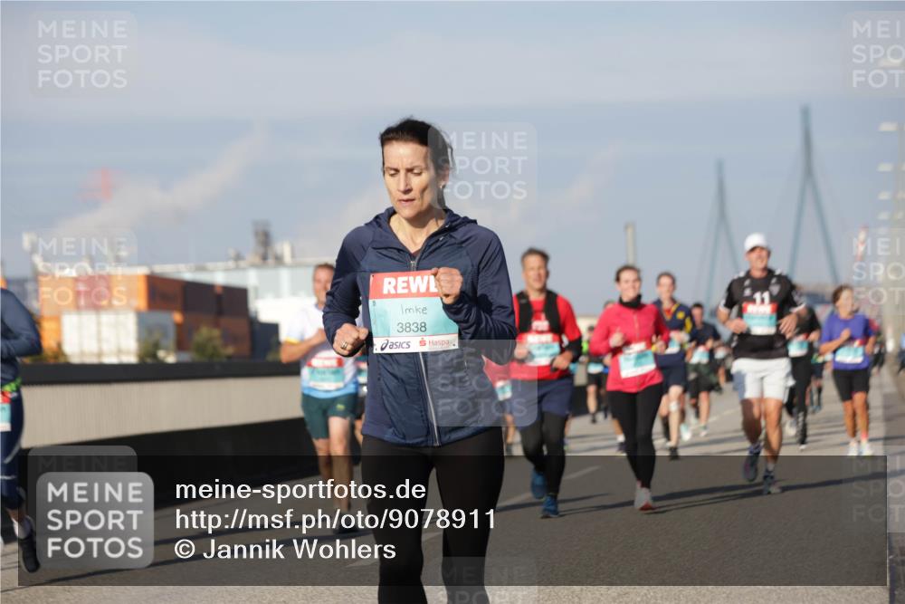 03.10.2025 - Köhlbrandbrückenlauf Jannik Wohlers http://msf.ph/oto/9078911 03.10.2025 09:53:10 Position 3 3838 meine-sportfotos.de