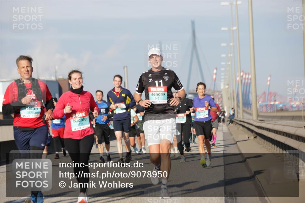 03.10.2025 - Köhlbrandbrückenlauf Jannik Wohlers http://msf.ph/oto/9078950 03.10.2025 09:53:12 Position 3 3272, 1716, 10, 11, 2431, 10, 2677 meine-sportfotos.de