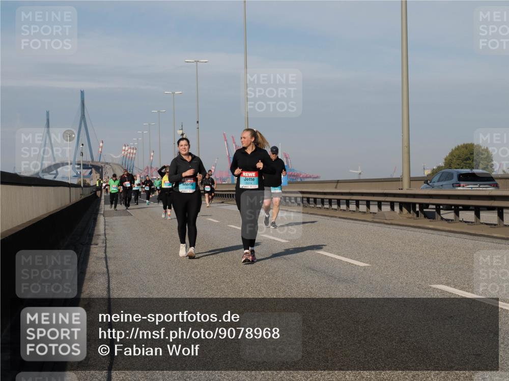 03.10.2025 - Köhlbrandbrückenlauf Fabian Wolf http://msf.ph/oto/9078968 03.10.2025 10:16:55 Position 3 3374 meine-sportfotos.de