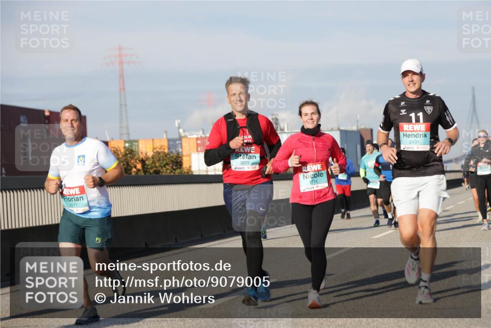 03.10.2025 - Köhlbrandbrückenlauf Jannik Wohlers http://msf.ph/oto/9079005 03.10.2025 09:53:13 Position 3 3272, 1716, 3071, 11, 2431 meine-sportfotos.de